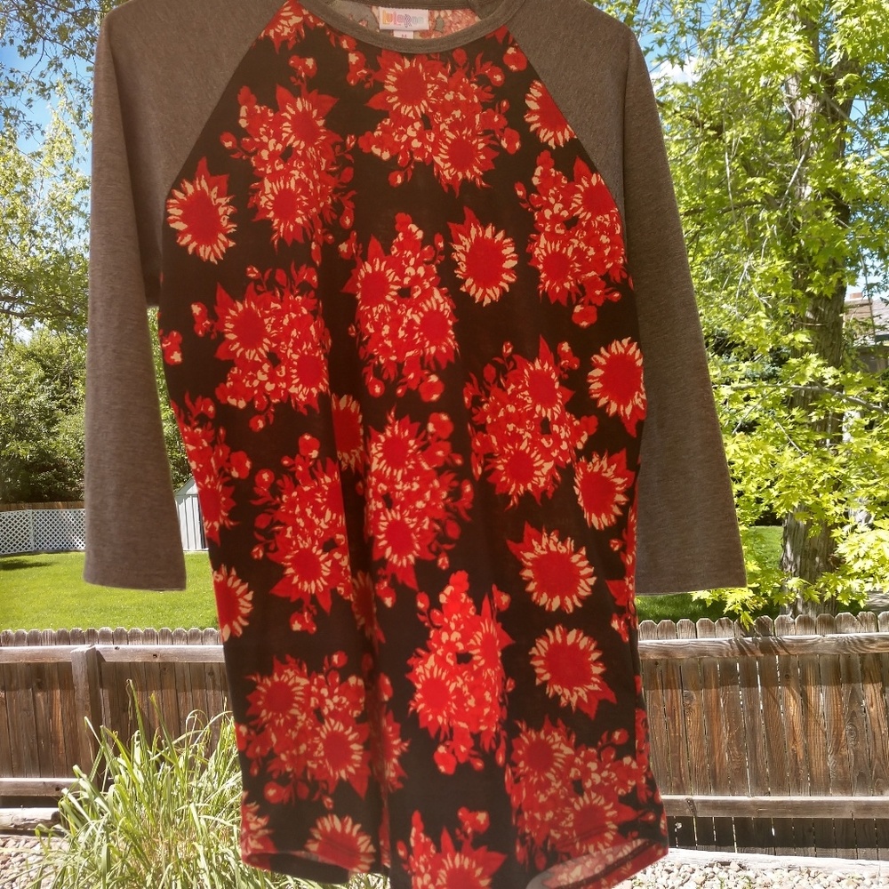 LulaRoe Randy Baseball Tee
